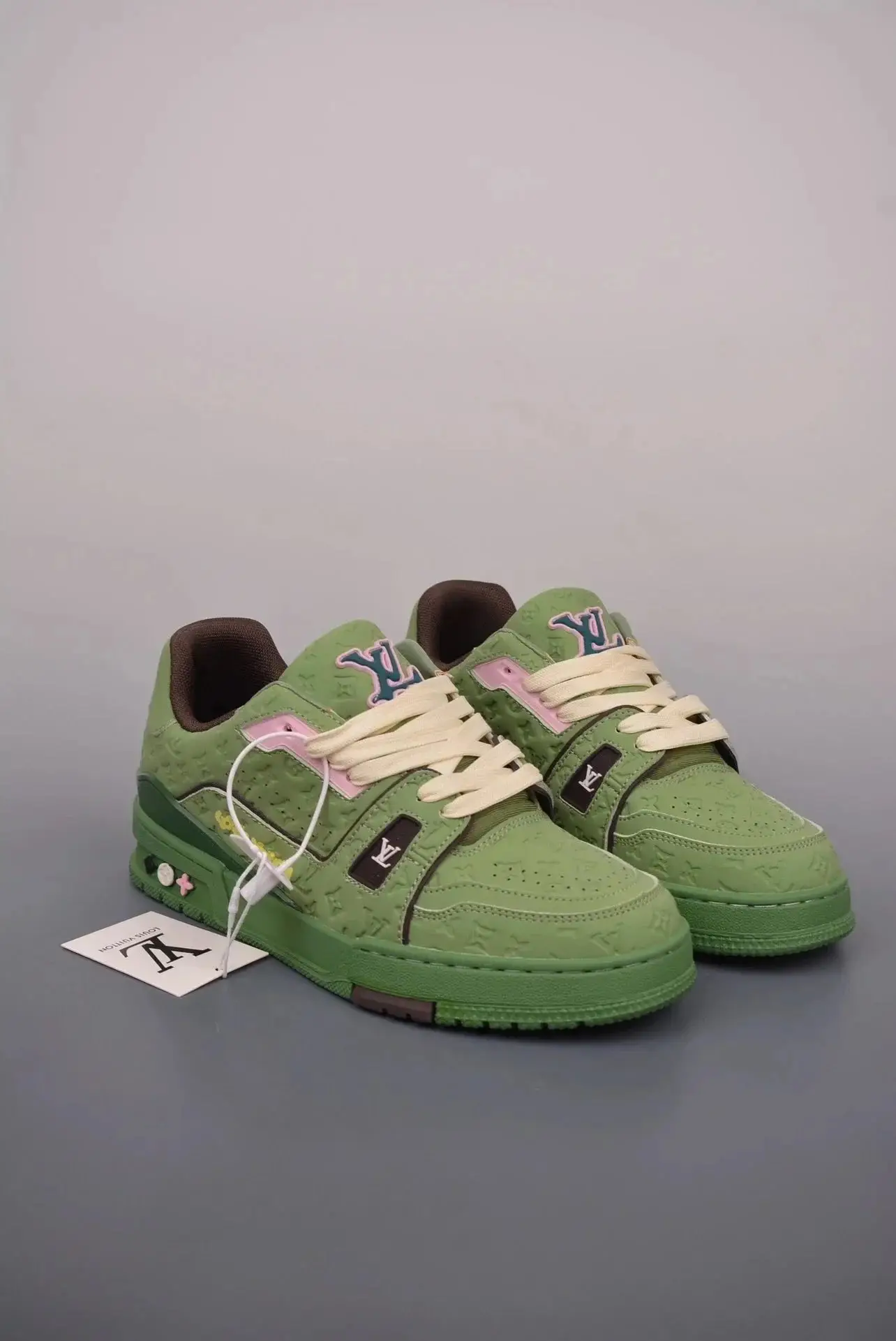 Louis Vuitton trainer [20+ styles] — foto 2 de 12