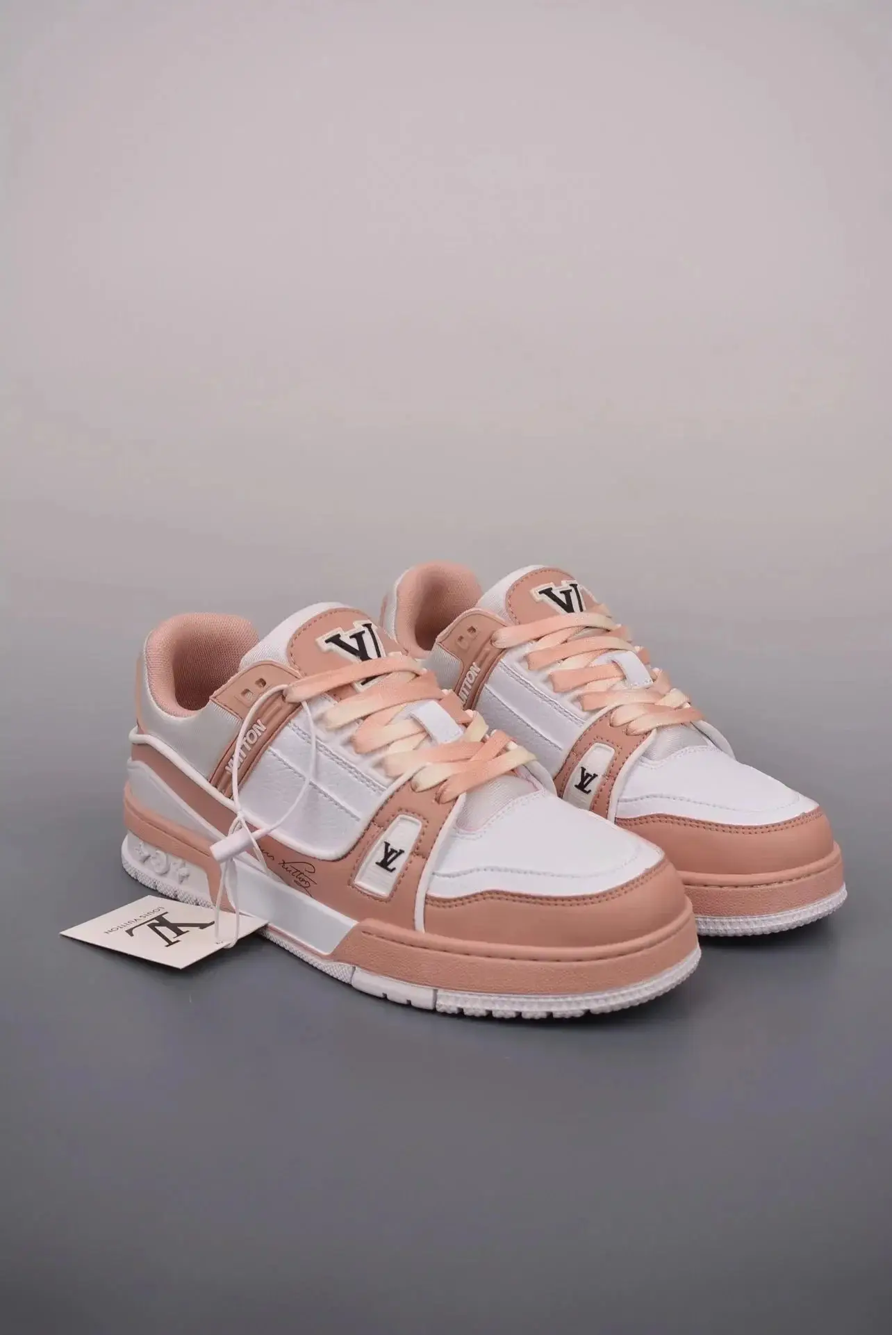 Louis Vuitton trainer [20+ styles] — foto 4 de 12