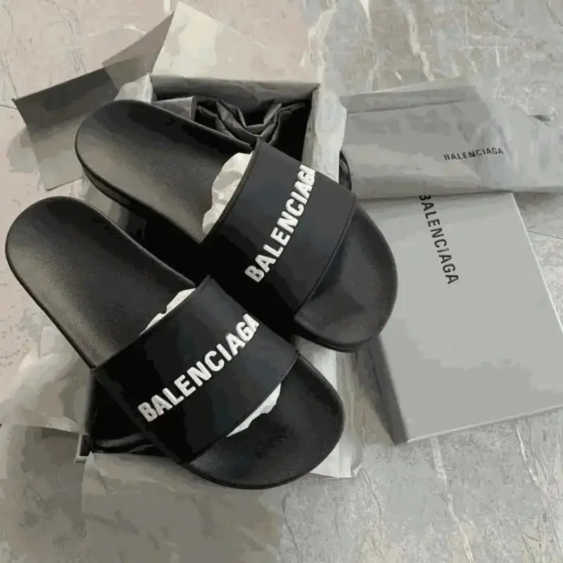 Balenciaga slippers ( 15 + styles)