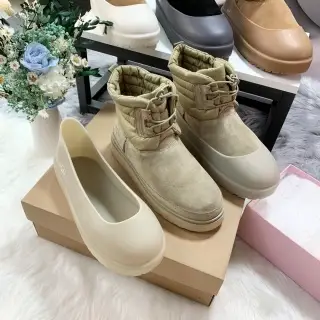 UGG Platform Boots and Sneakers [Multiple Styles] — foto 5 de 13