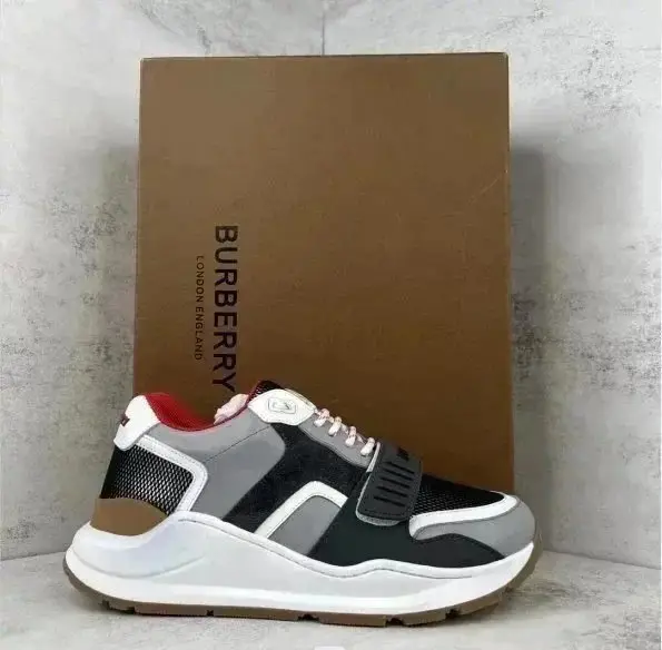 Burberry shoes (40 styles) — foto 11 de 15
