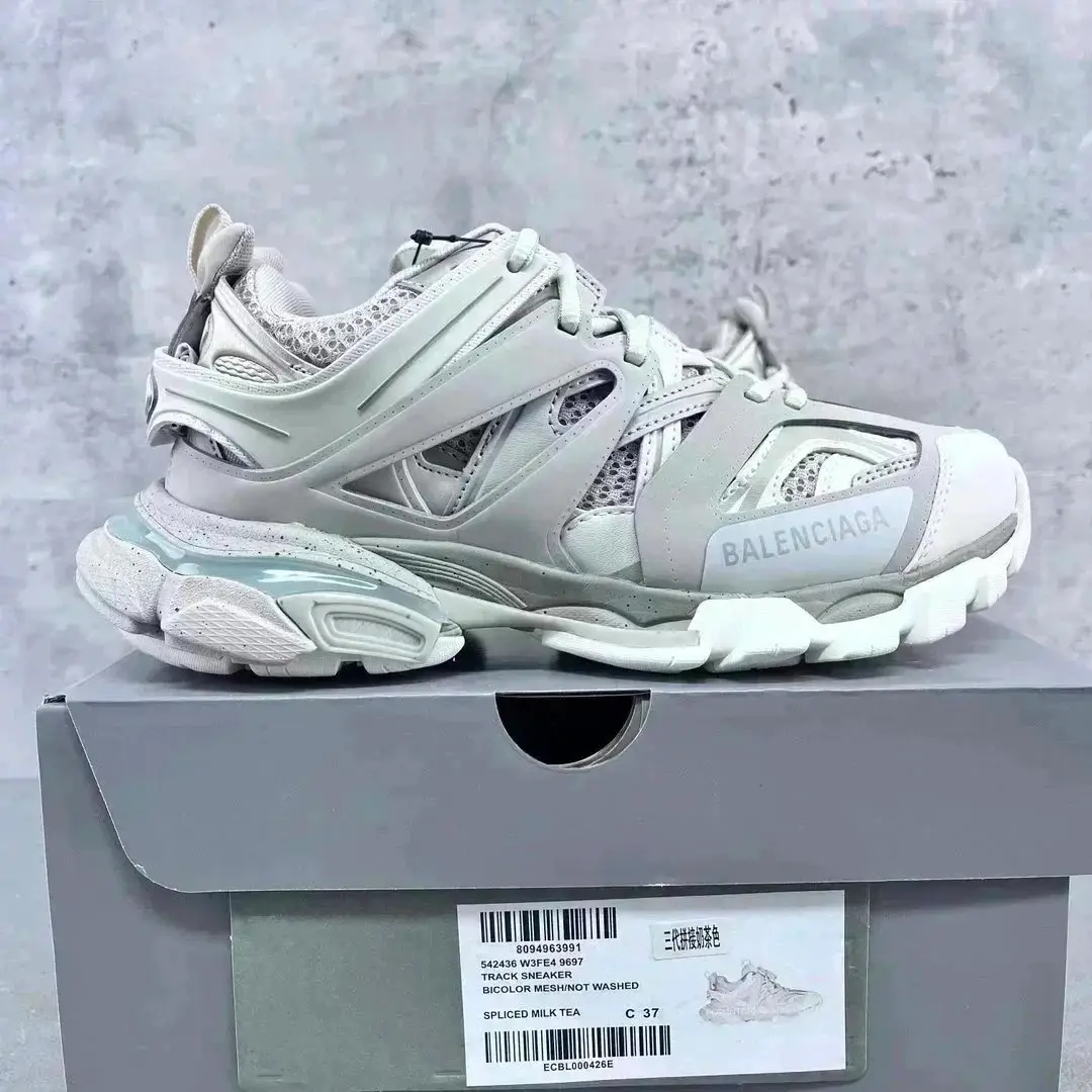 Balenciaga shoes — foto 13 de 15