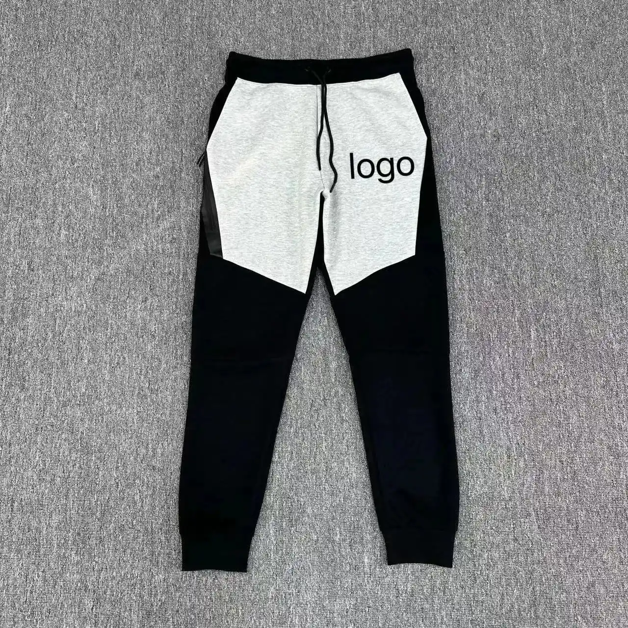 Nike Tech Pants — foto 3 de 13