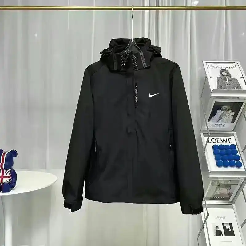 Nike UA Jacket [Black & Cream Hooded Windbreakers] — foto 2 de 9
