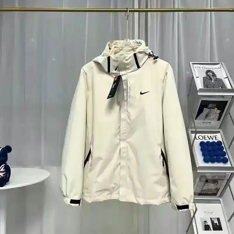 Nike UA Jacket [Black & Cream Hooded Windbreakers] — foto 6 de 9