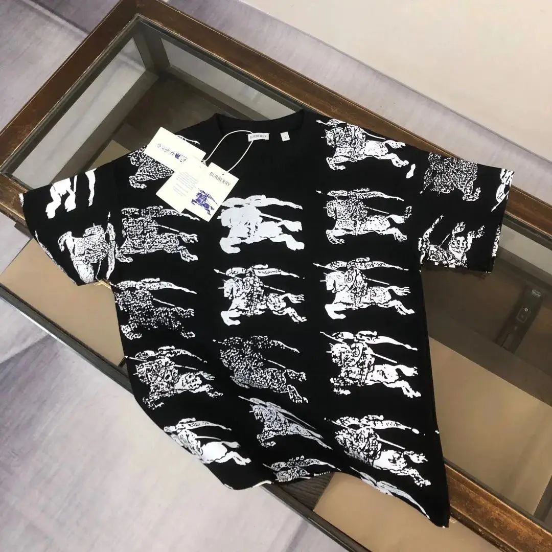 Burberry T-Shirt [40 styles] — foto 13 de 15
