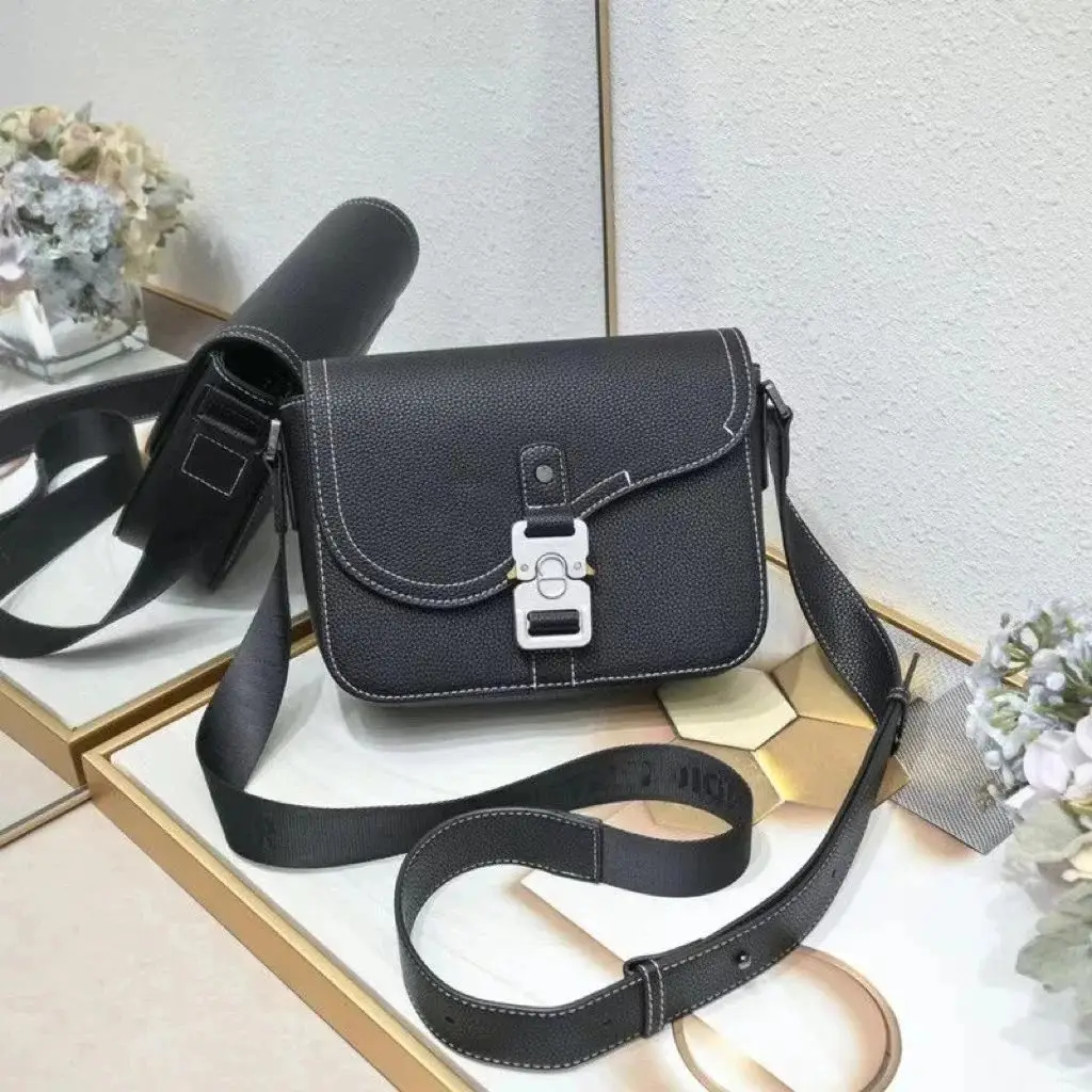 Dior Oblique Saddle Bag [3 styles] — foto 3 de 5
