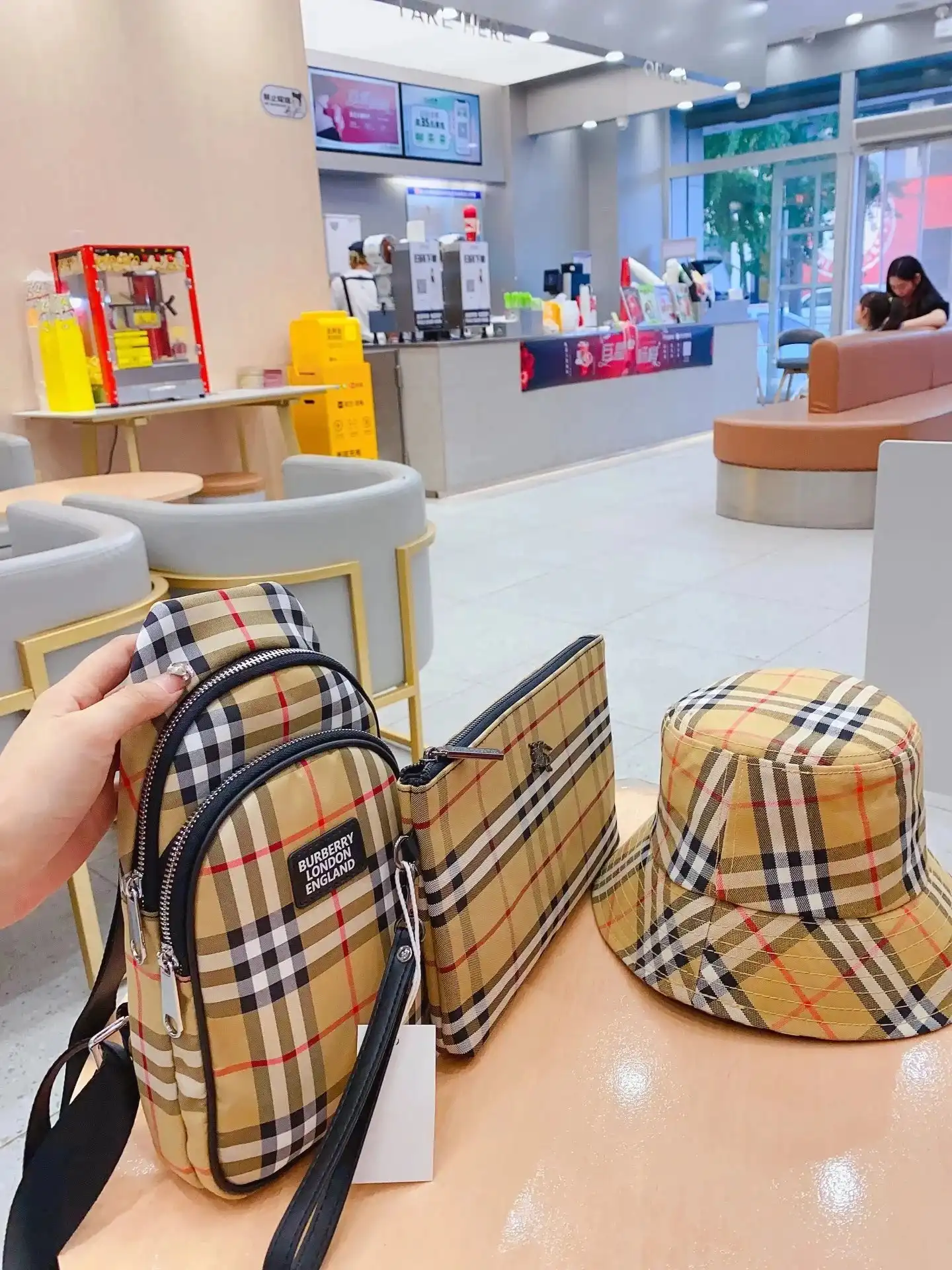 Burberry Vintage Check Bag Set [39 styles] — foto 2 de 13