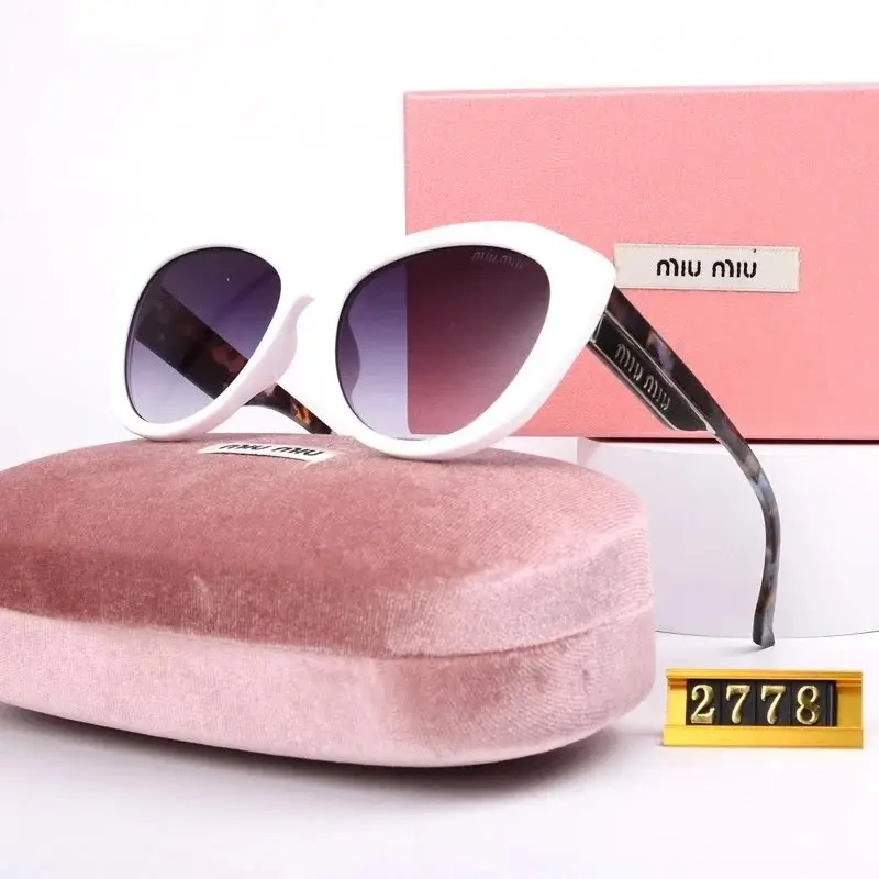 Miu Miu Sunglasses — foto 3 de 12