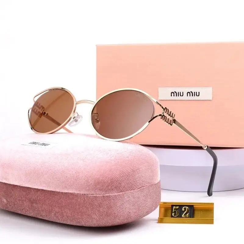 Miu Miu Sunglasses — foto 8 de 12