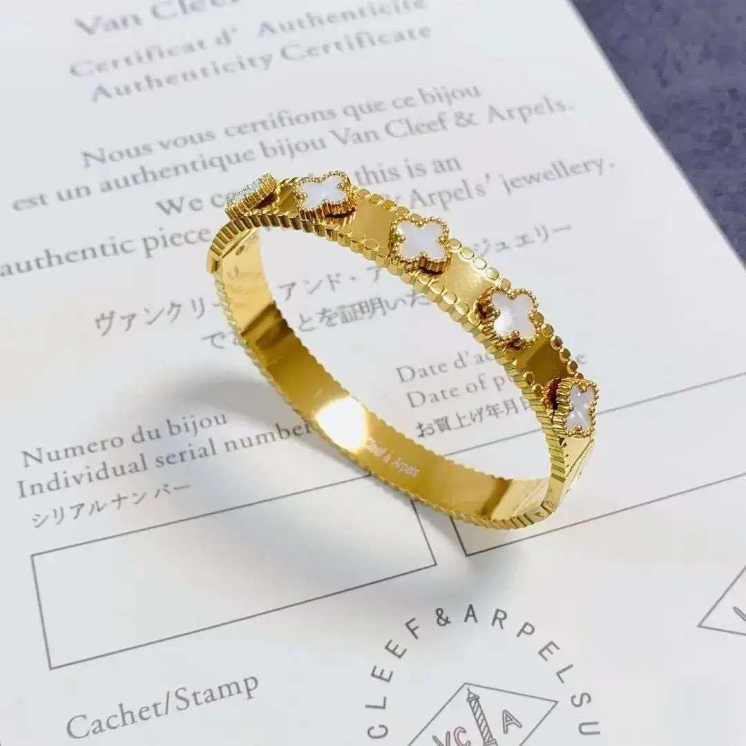 Chanel CC Logo Chain Bracelets [2 styles] — foto 10 de 14