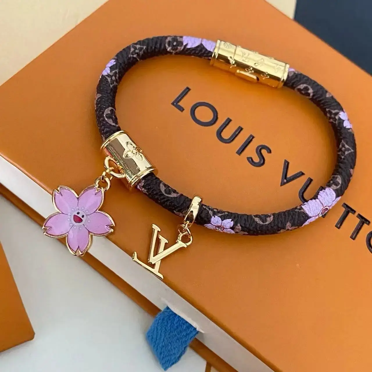 Chanel CC Logo Chain Bracelets [2 styles] — foto 11 de 14