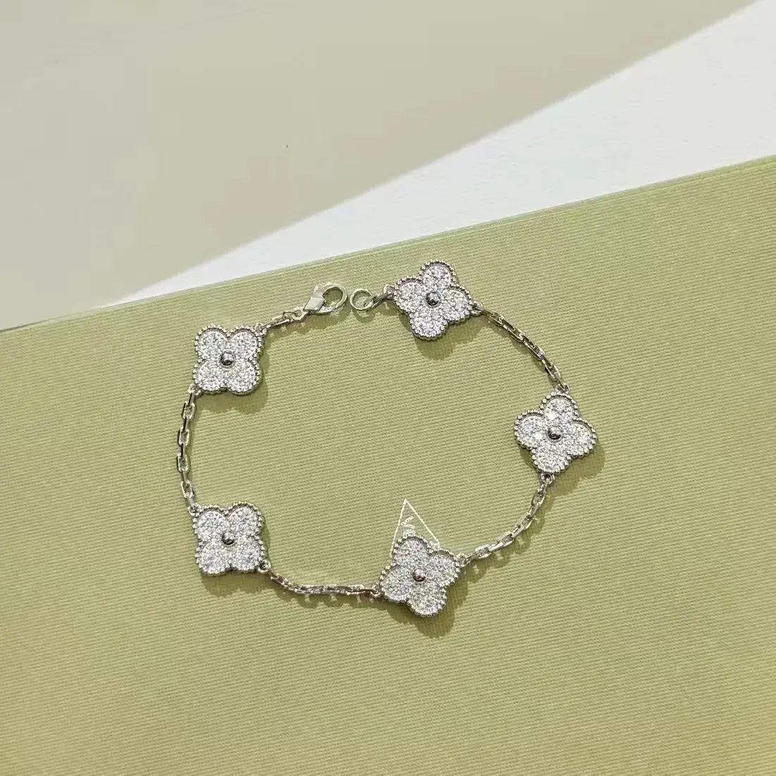 Chanel CC Logo Chain Bracelets [2 styles] — foto 13 de 14