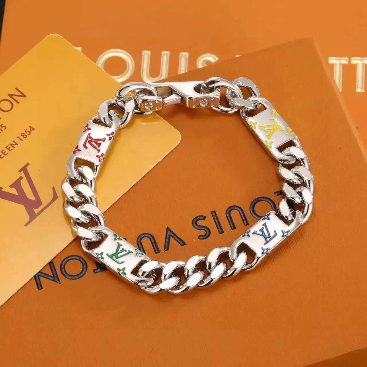 Chanel CC Logo Chain Bracelets [2 styles] — foto 7 de 14