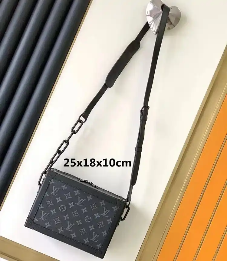 LV CHAIN genuine leather bag — foto 5 de 10