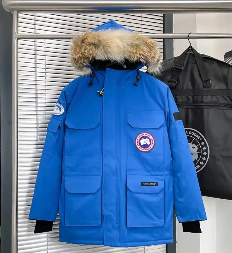 Canada Goose Expedition Parka Jackets [25 styles] — foto 11 de 14