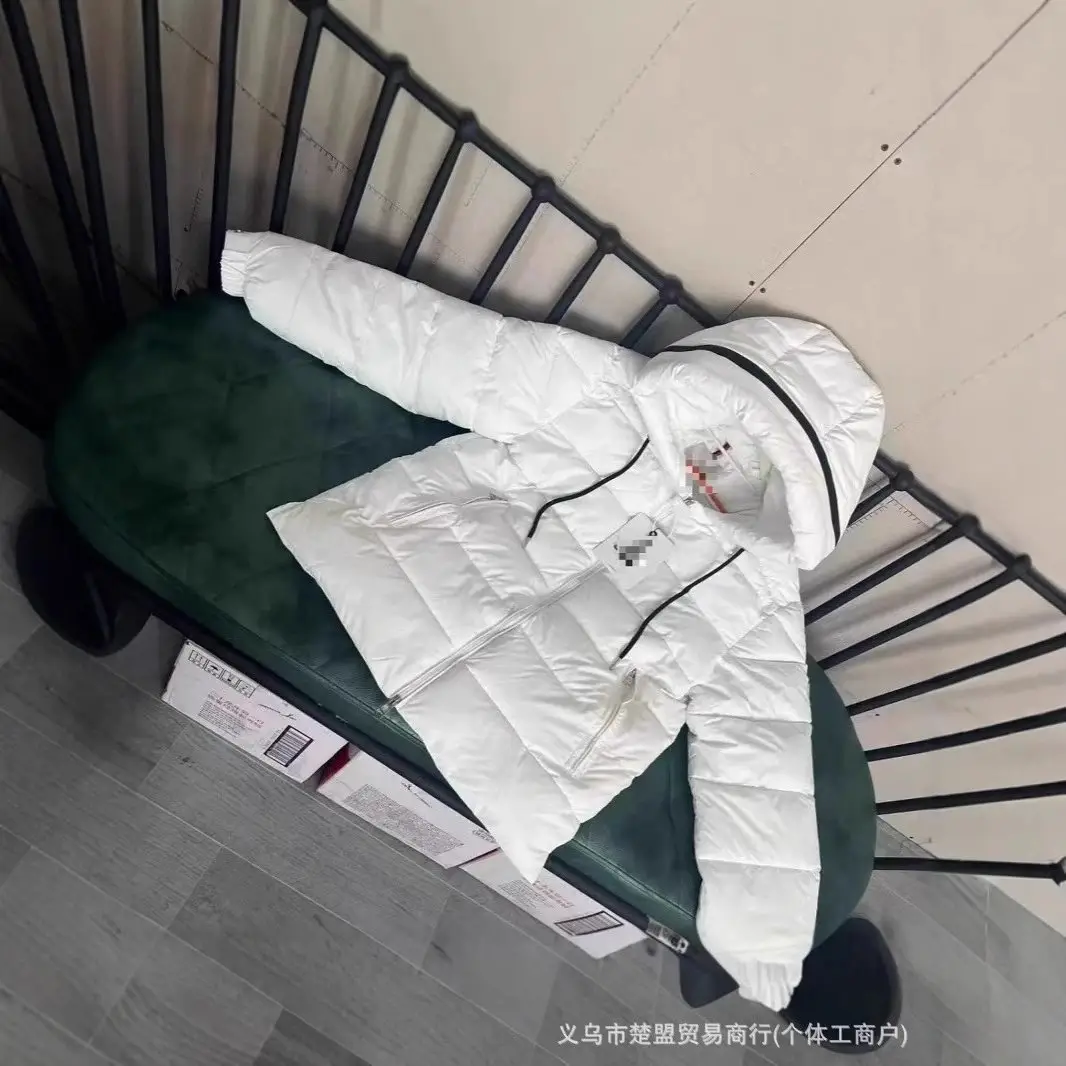 Moncler MAYA Hooded Puffer Jacket [2 styles] — foto 2 de 5