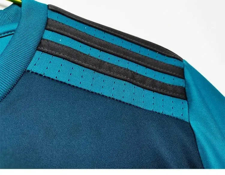 Adidas T-shirt — foto 14 de 14