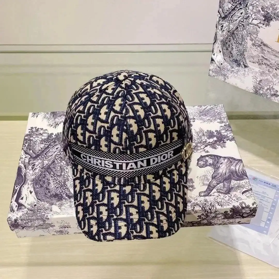 Dior Hat — foto 13 de 13