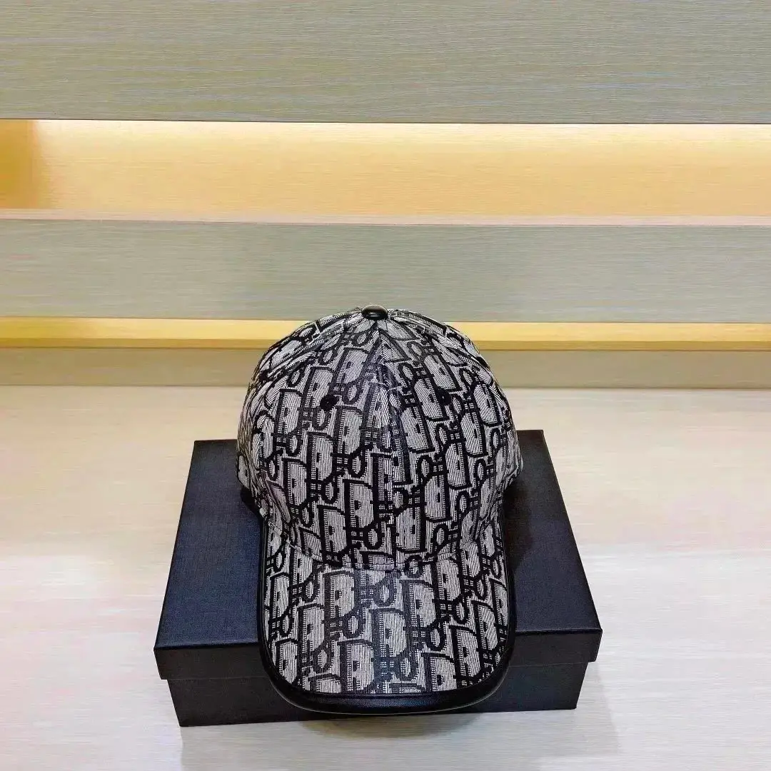 Dior Hat — foto 2 de 13