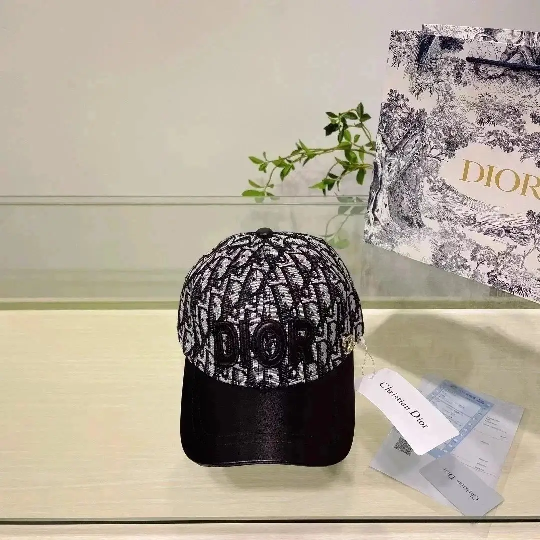 Dior Hat — foto 4 de 13