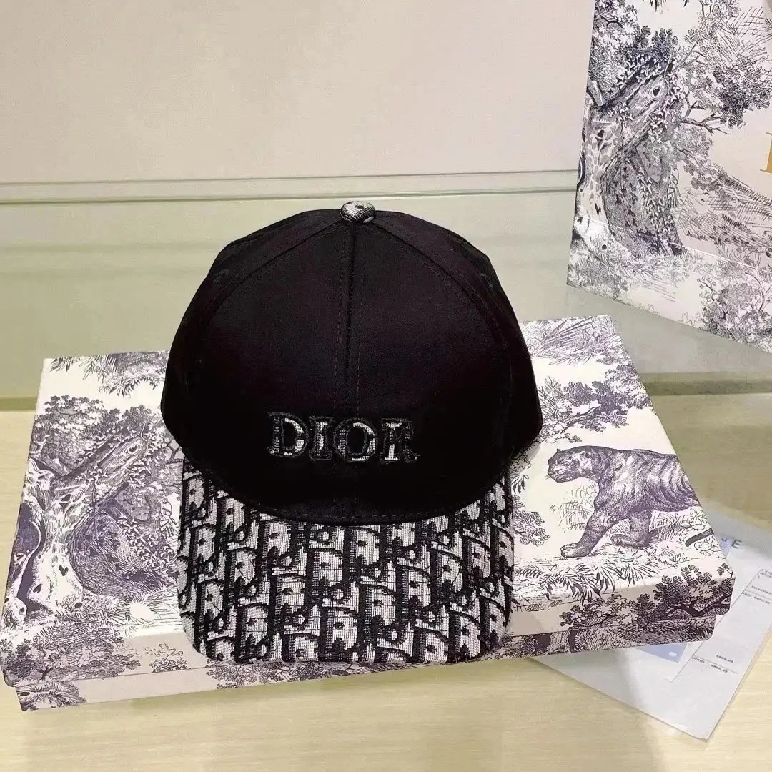 Dior Hat — foto 7 de 13