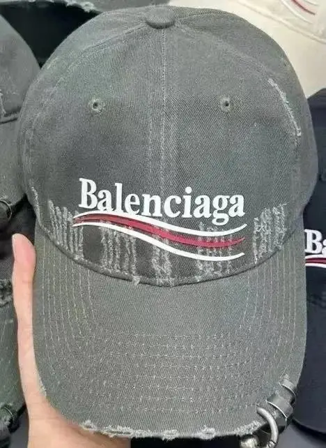 Gucci GG Supreme Caps [40 styles] — foto 15 de 15