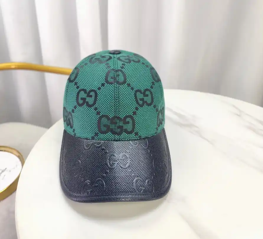 Gucci GG Supreme Caps [40 styles] — foto 7 de 15