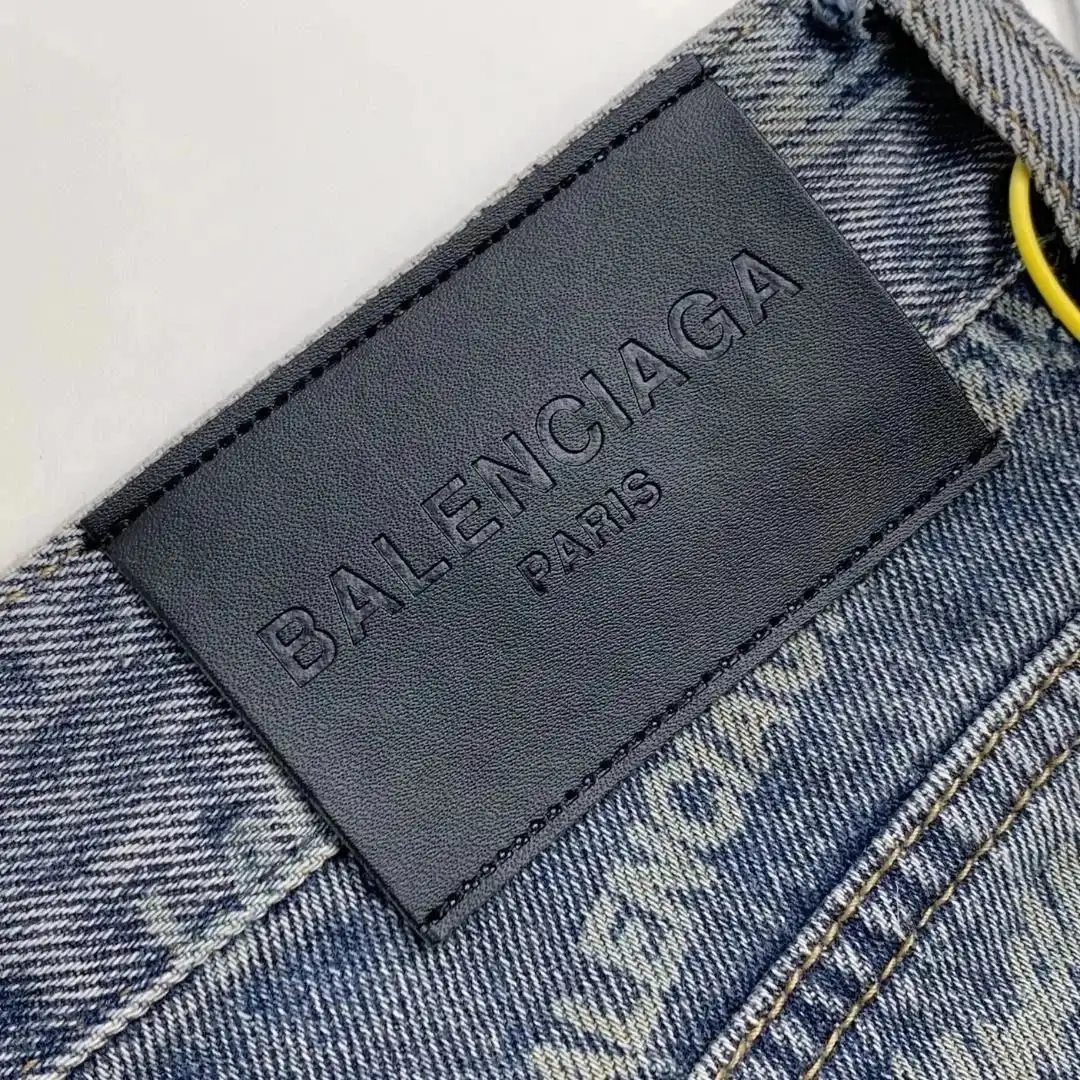 BURBERRY Jeans — foto 3 de 13