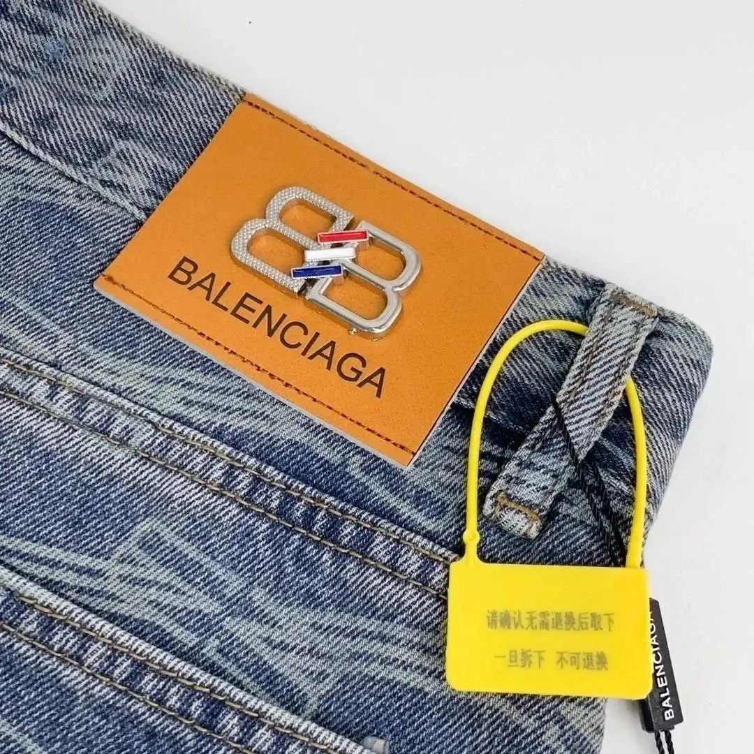 BURBERRY Jeans — foto 7 de 13