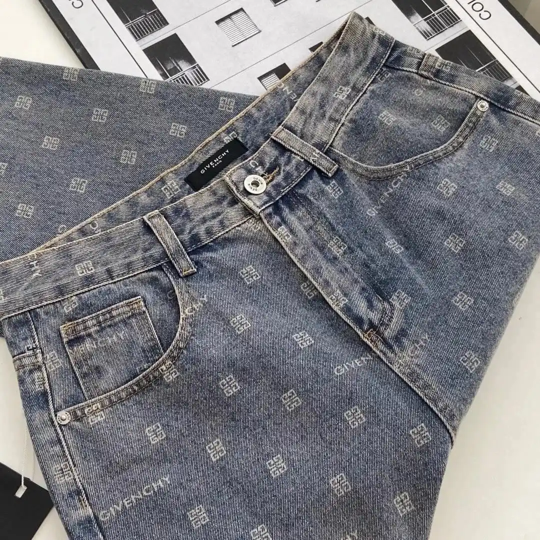 BURBERRY Jeans — foto 9 de 13