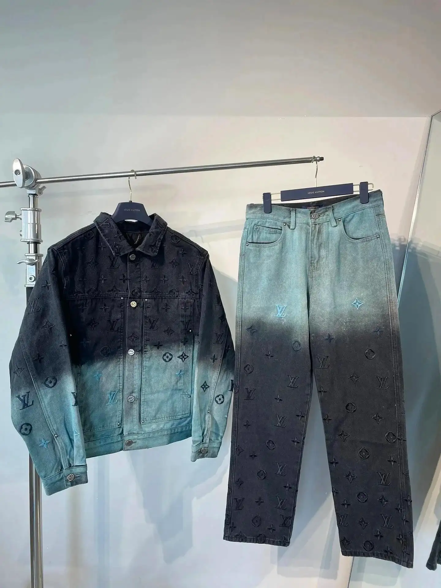 Louis Vuitton Jacket — foto 6 de 10