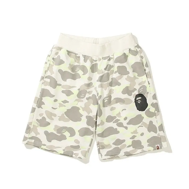 BAPE Space Camo Shark Sweat Shorts — foto 2 de 5