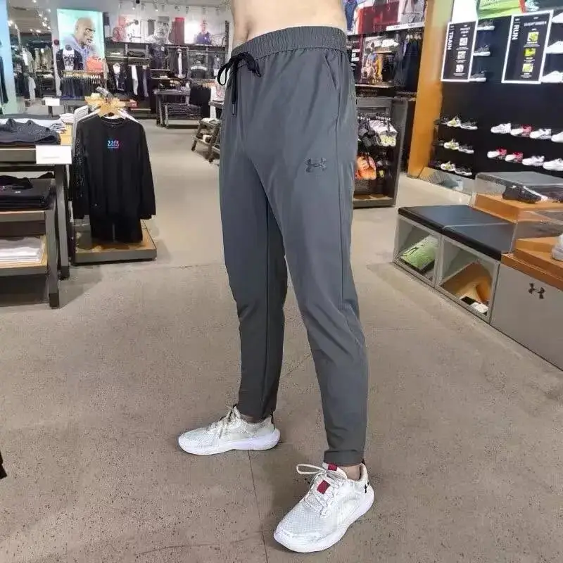 Under Armour Sportswear Pants [12 styles] — foto 5 de 13