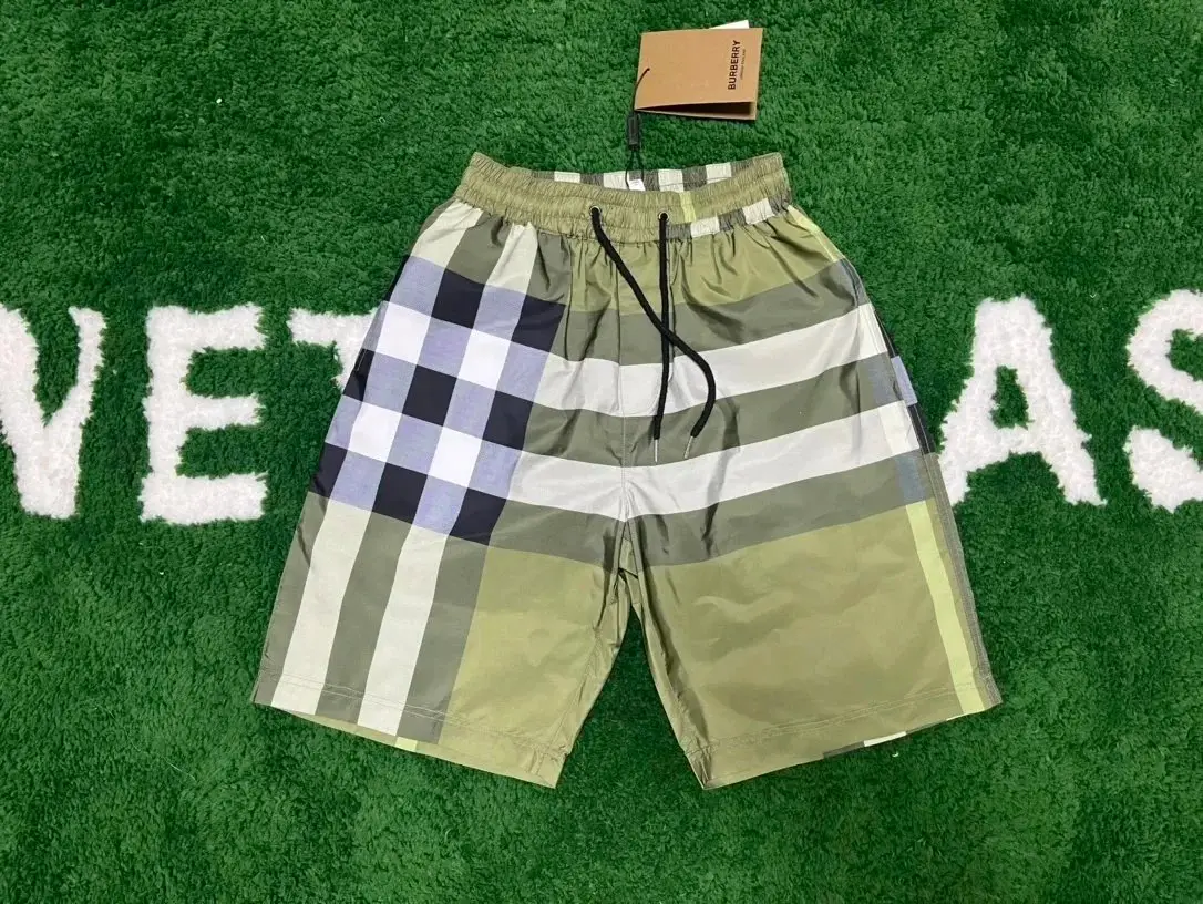 Stone Island Shorts — foto 6 de 15