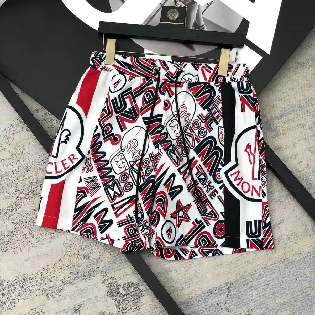 Moncler shorts — foto 3 de 5