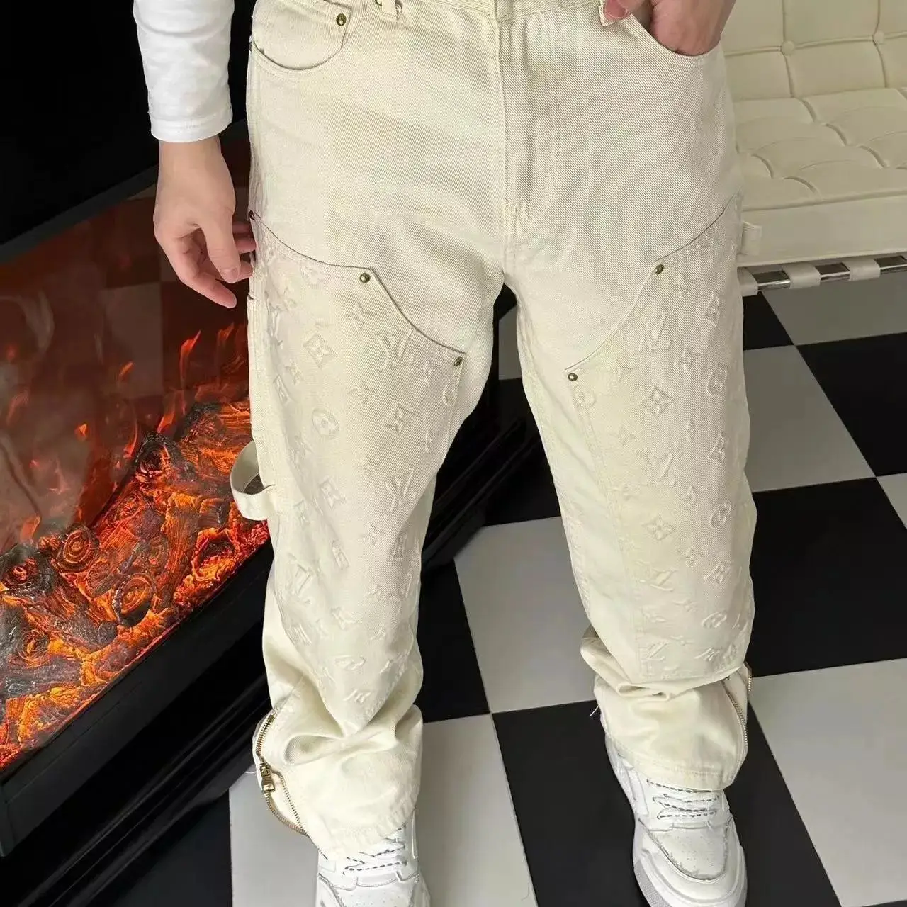LV Louis Vuitton Monogram Jeans [9 Styles] — foto 3 de 15