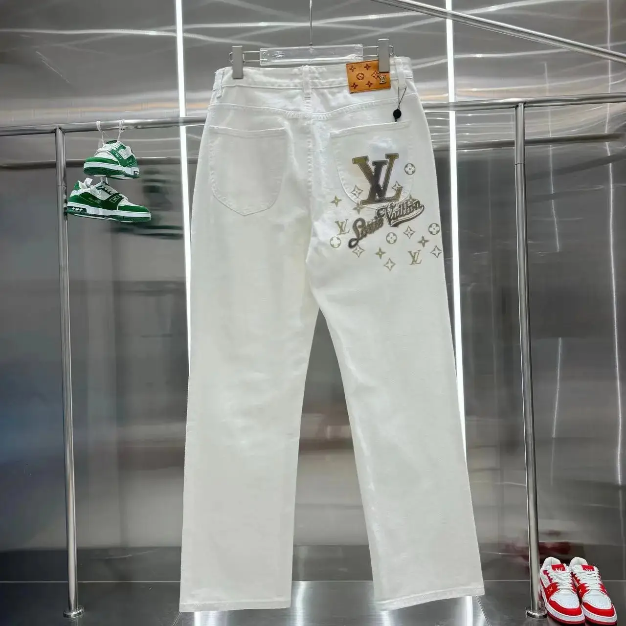 LV Louis Vuitton Monogram Jeans [9 Styles] — foto 9 de 15