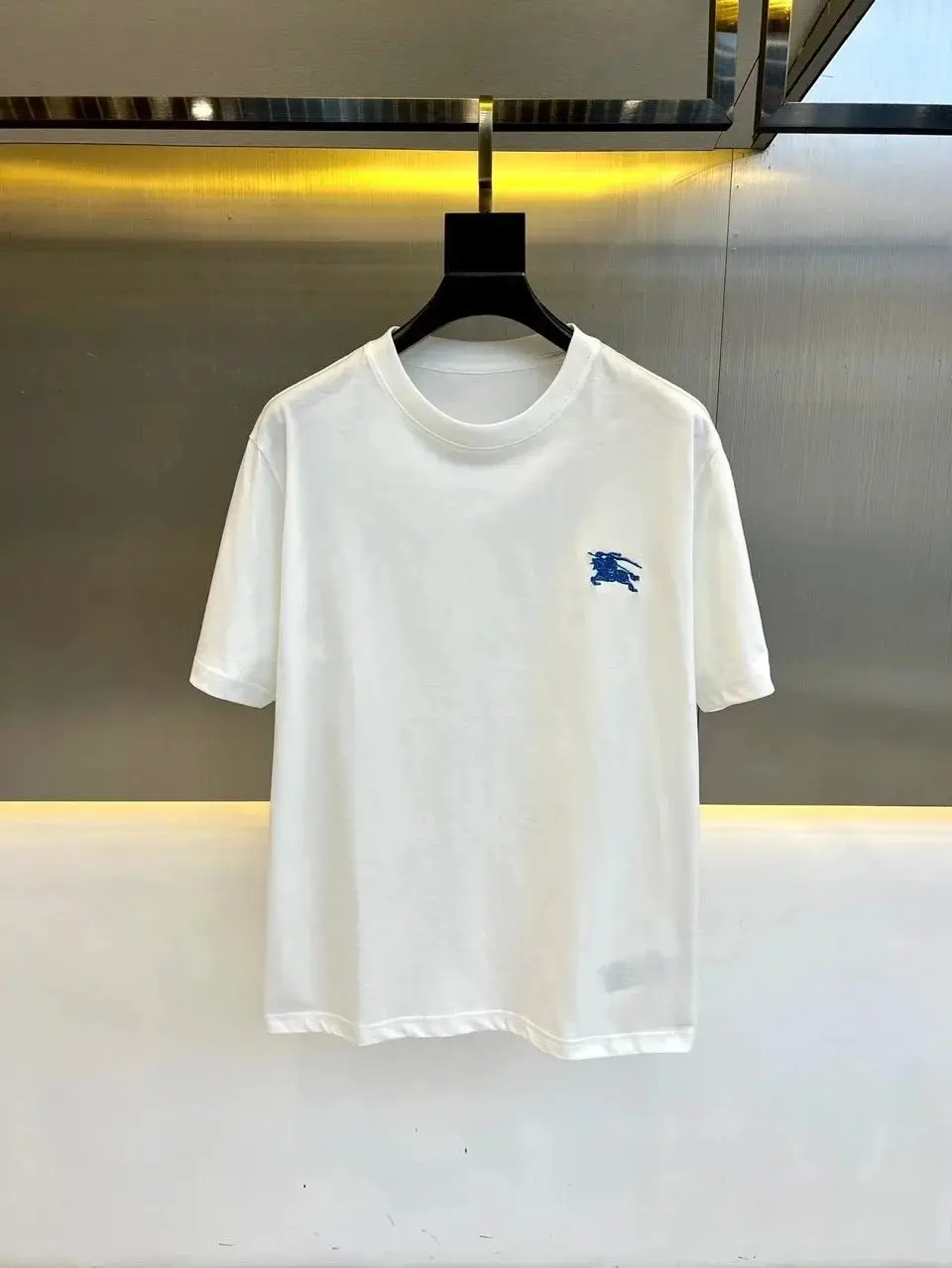 Burberry T-shirt — foto 14 de 15