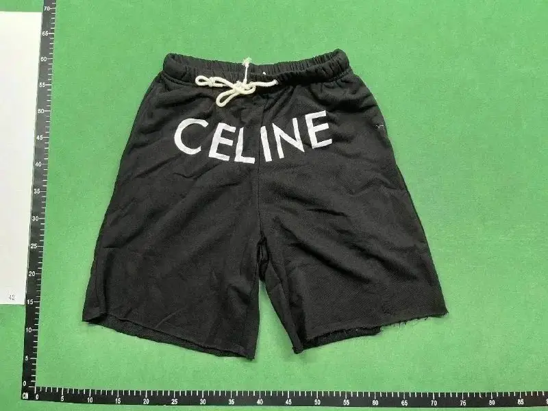 Celine Suits — foto 7 de 15