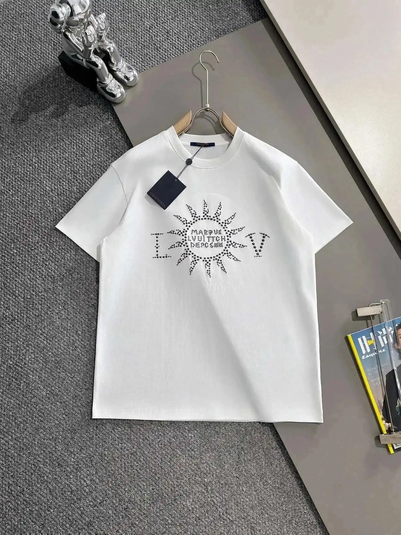 LV T-Shirt — foto 5 de 10