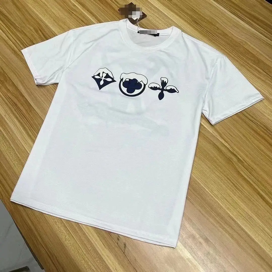 Louis Vuitton T-Shirts — foto 3 de 5