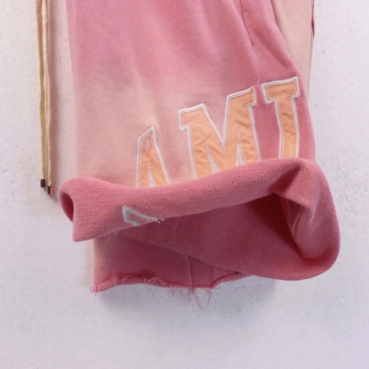 AMIRI Arch Logo Hoodie/T-Shirt/Shorts Set [12 styles] — foto 5 de 5