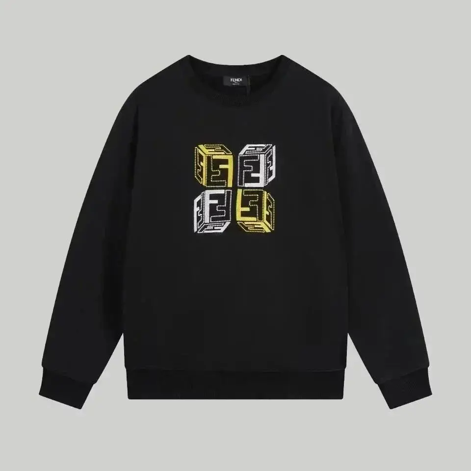 Fendi Bear Print Sweater — foto 8 de 11