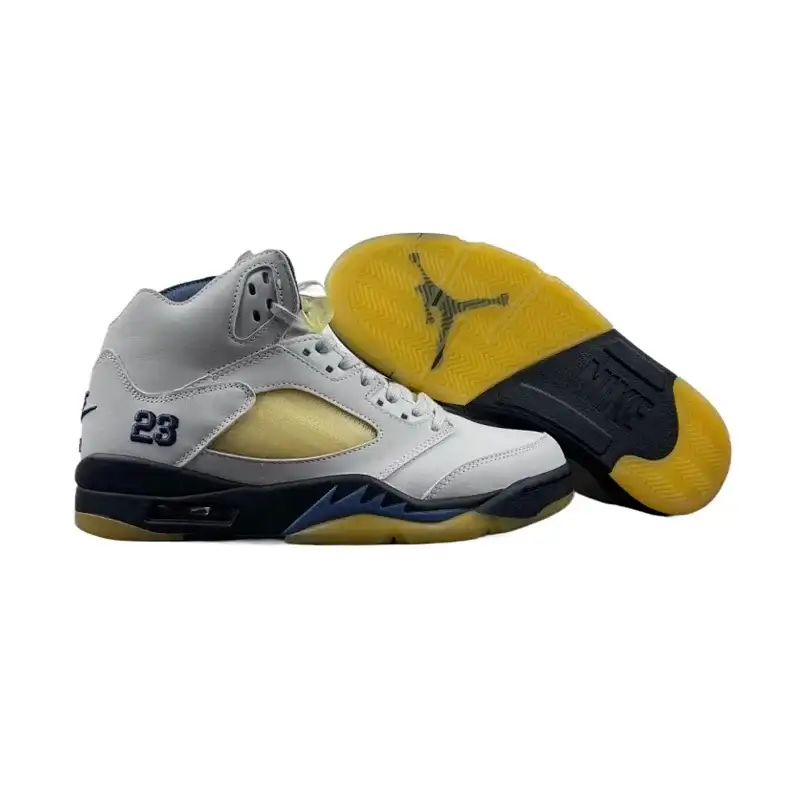 Nike Air Jordan 5 Sneakers — foto 2 de 2