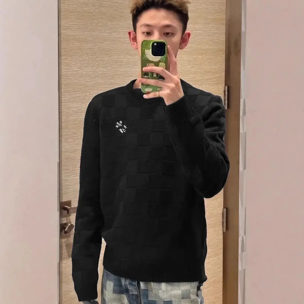 LV Sweaters — foto 2 de 5