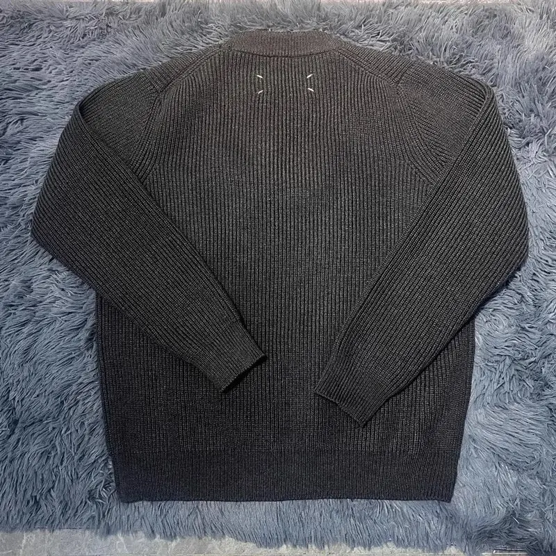 Maison Margiela Ribbed Crewneck Sweater [4 styles] — foto 3 de 4