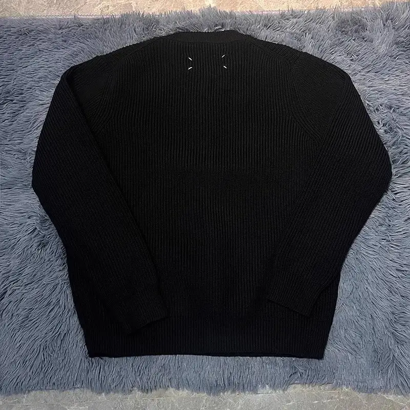 Maison Margiela Ribbed Crewneck Sweater [4 styles] — foto 4 de 4