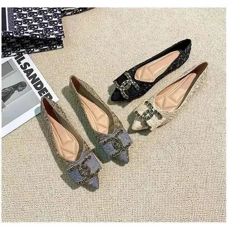 Chanel flat shoes — foto 4 de 4