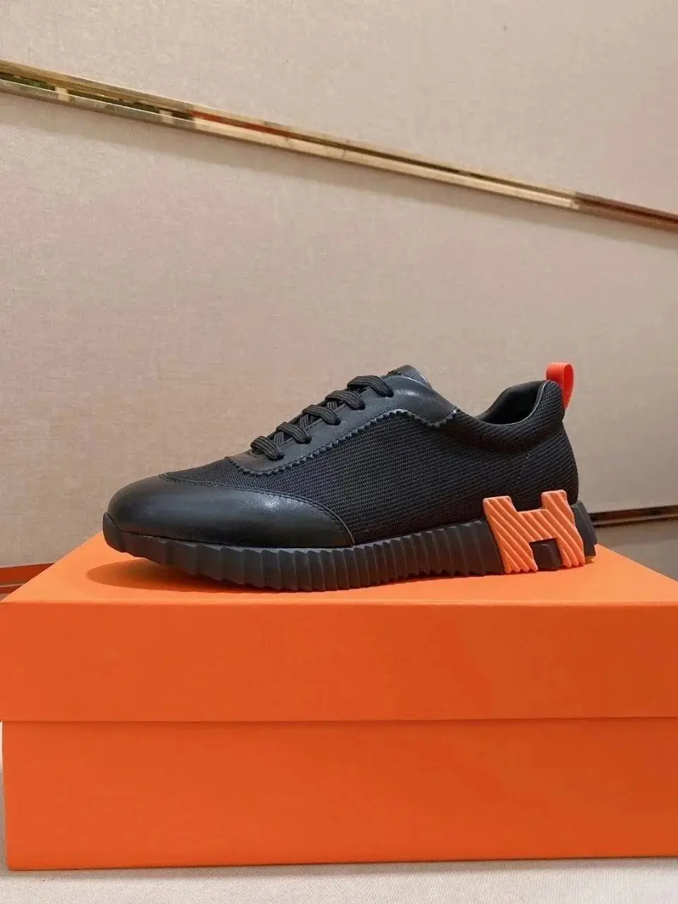 Hermès Sneakers — foto 8 de 12